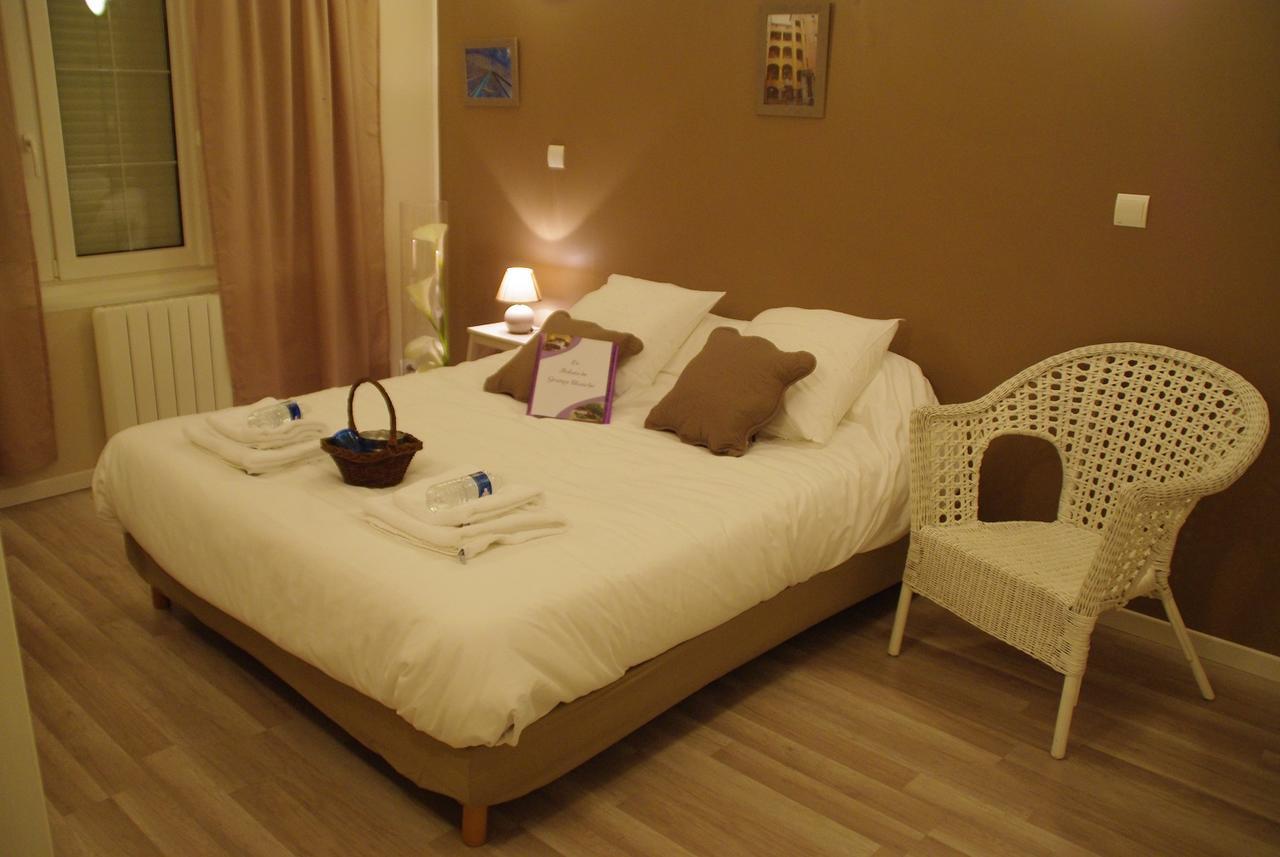 Chambres Dhotes Le Relais De Grange Blanche Lyon Exterior foto